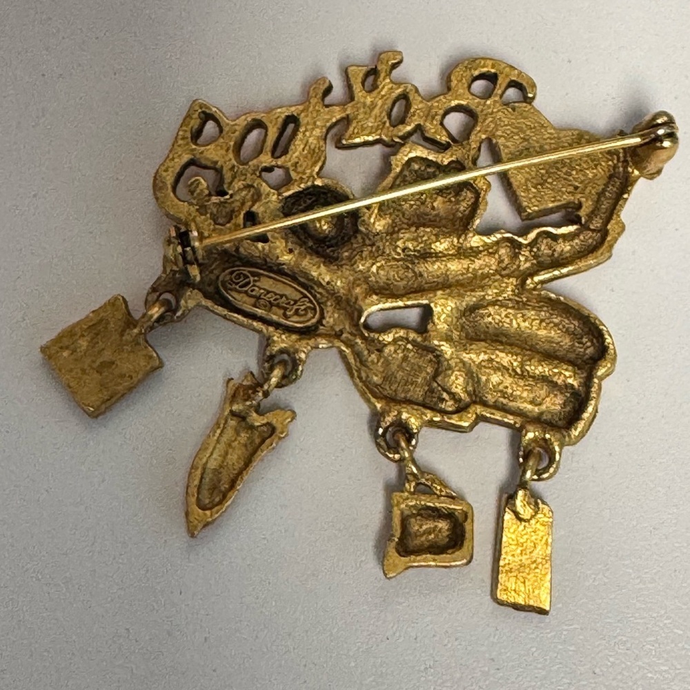 Vintage Danecraft I Love Baking Gold Tone Lapel Brooch with Charms. - Picture 2 of 5